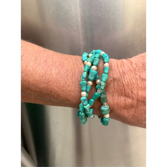 Turquoise Howlite and Pearl Necklace with Matching Bracelet #stunning #western - Picture 12 of 12